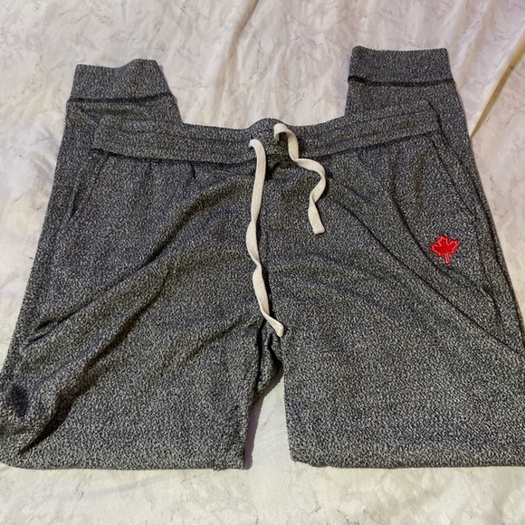 Woman’s thin sweatpants - Picture 2 of 4